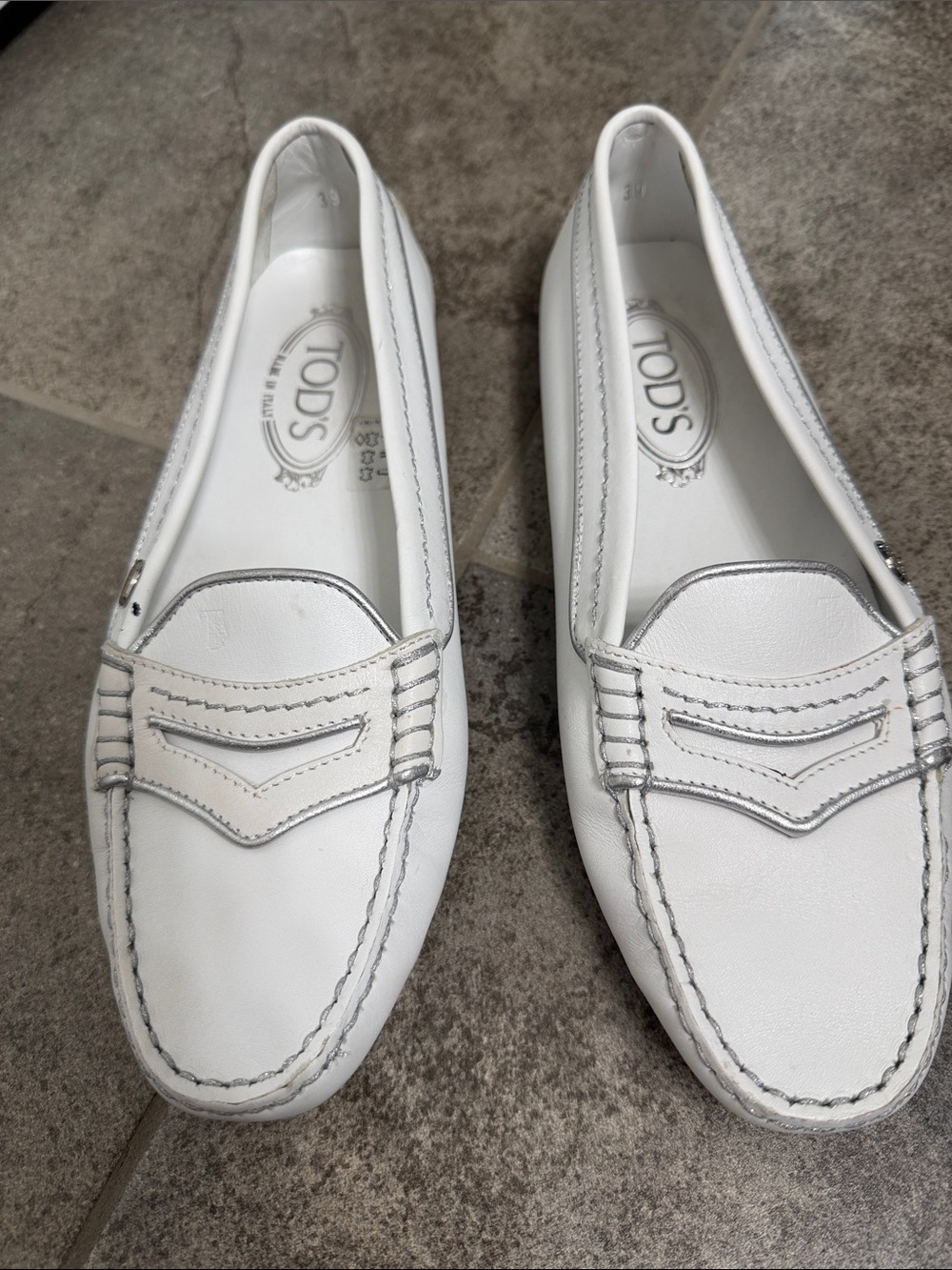 Tod's White Leather Gomnino Penny Loafers with Silver Detailing